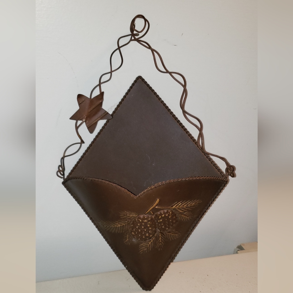 Vintage Metal Flower Hanger With Pine Cone Decore, Rustic And Homey